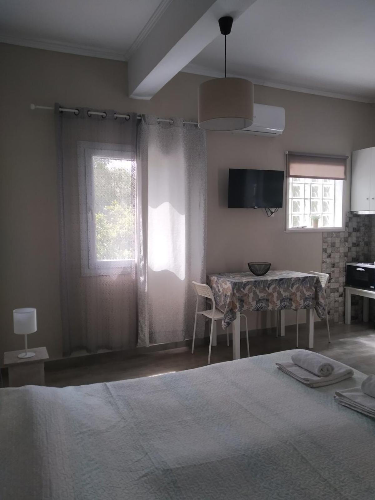 Trousas Apartments Roda  Exterior foto