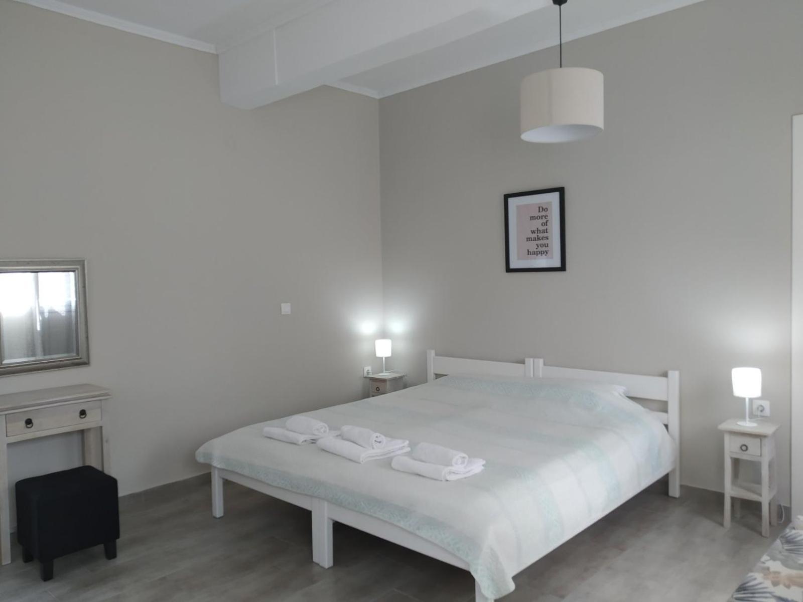 Trousas Apartments Roda  Exterior foto